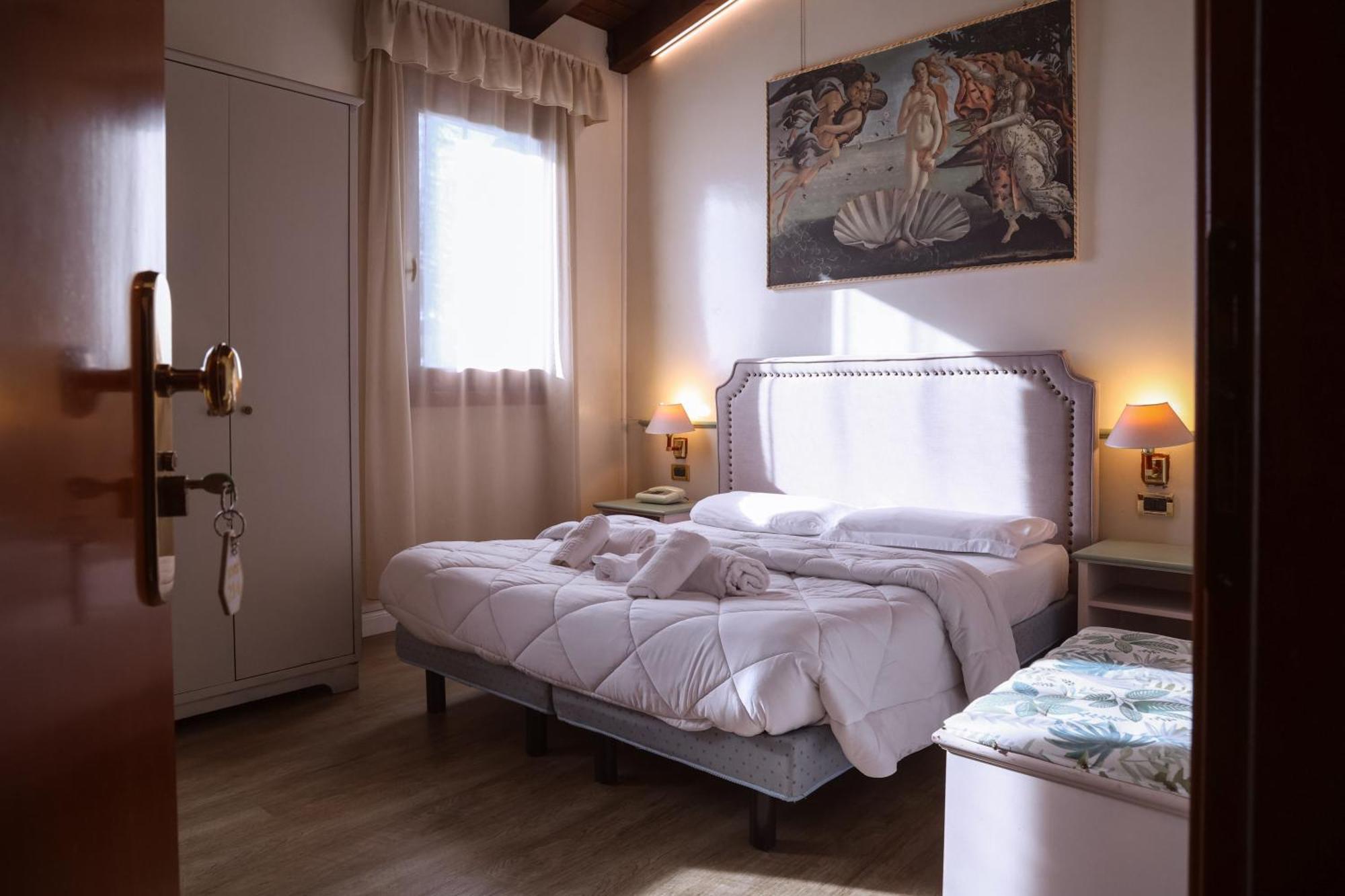 Hotel Villa Sara Mestre Kültér fotó